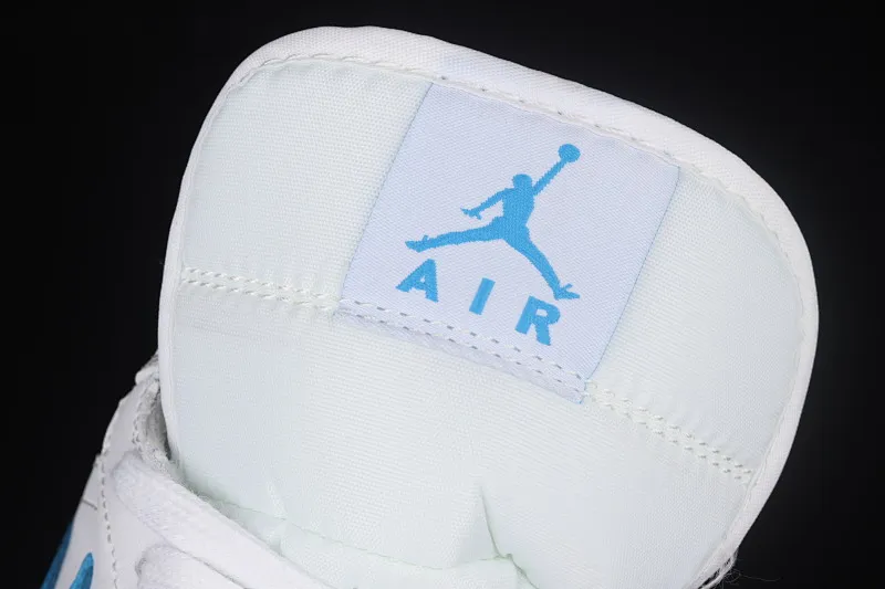 All Categories Air Jordan Jordan Series Basketball Shoes Air Jordan 1 Mid Different Versions Air Jordan 1 Mid AJ1 Joe 1 Lake Blue Zhongbang Basketball Shoes BQ6472-114
